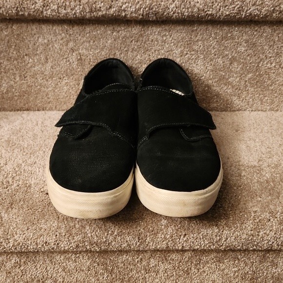 Taos "Soul" Women's Black Slip-on Shoes w/ Adjustable Straps Size 9.5 - Picture 3 of 12